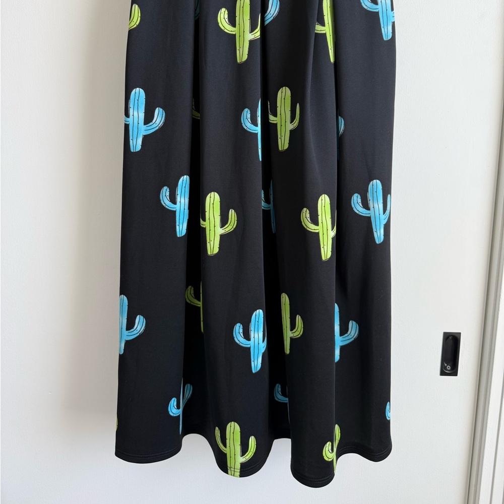 Promesa Cactus Print Midi Dress Size Small Made in USA Black Novelty Print - Picture 6 of 9